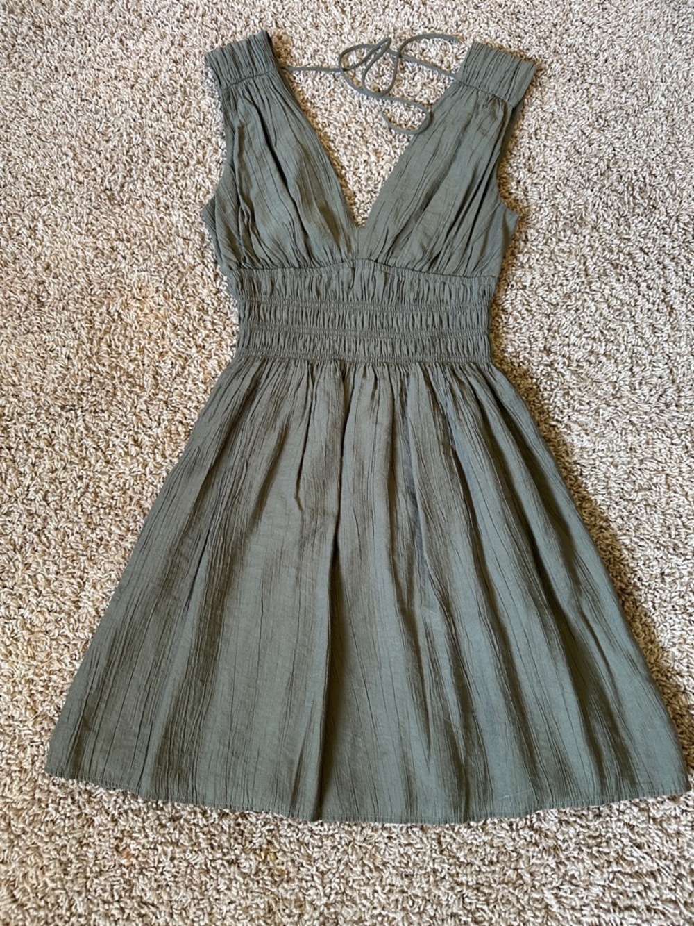 Abercrombie & Fitch Sage Green V-Neck Smocked Waist Dress Milkmaid Midi